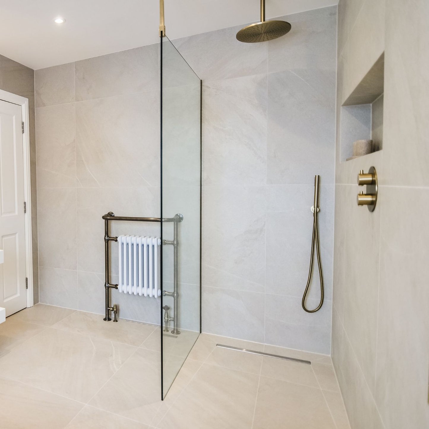 The Walter | Traditional Towel Rail Radiator