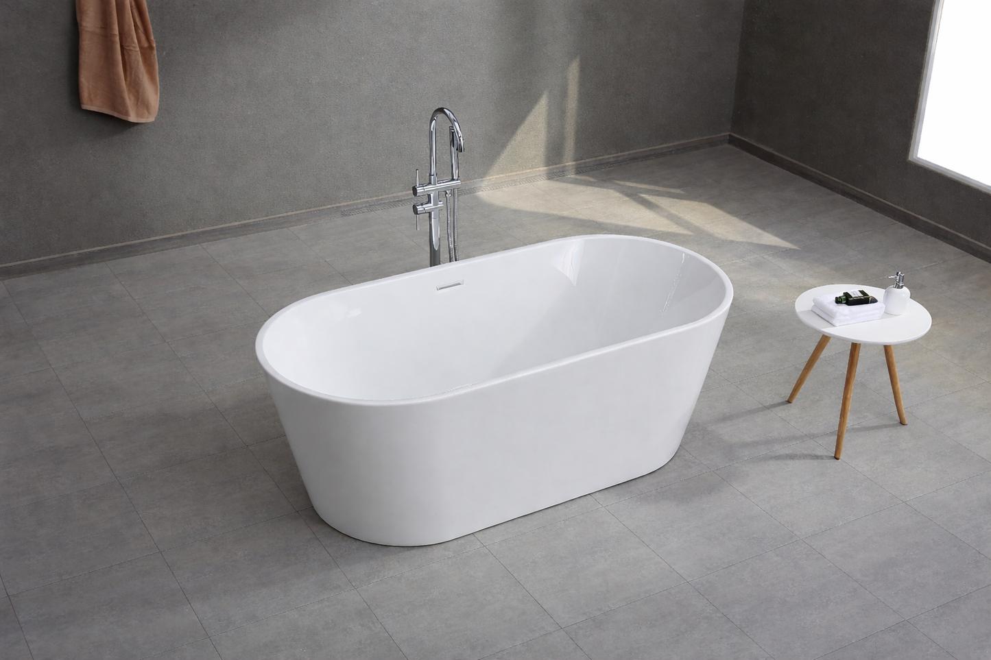 The Saffron | Freestanding Acrylic Bath